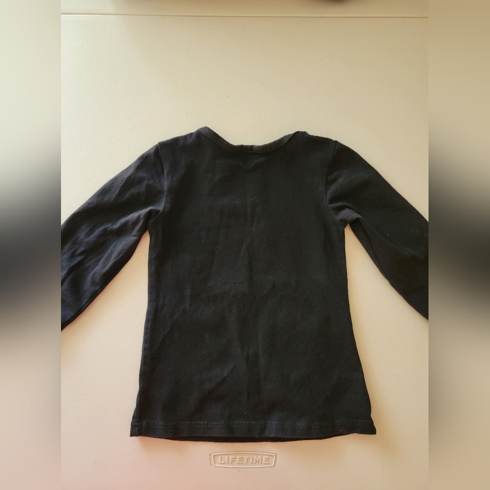 Toddler Girls Starwars Themed Long Sleeve Black And Gold Shirt Size XS 2-3 - Picture 2 of 6